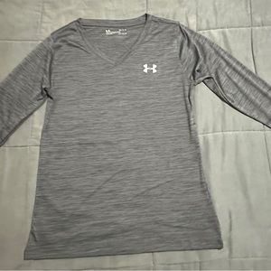 Women’s Under Armour Heat Gear long sleeve shirt